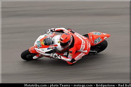 moto2_bradl_06_aragon_2010.jpg