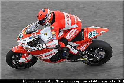 moto2_bradl_07_aragon_2010.jpg