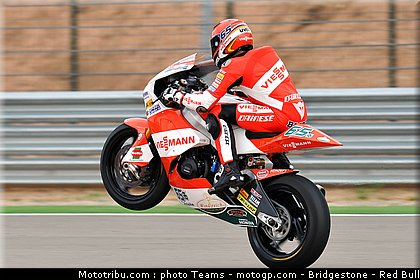 moto2_bradl_08_aragon_2010.jpg