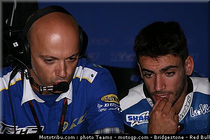 moto2_derosa_05_aragon_2010.jpg