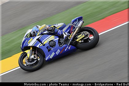 moto2_derosa_07_aragon_2010.jpg
