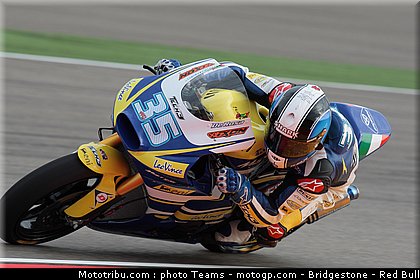 moto2_derosa_12_aragon_2010.jpg