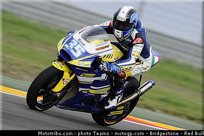 moto2_derosa_15_aragon_2010.jpg
