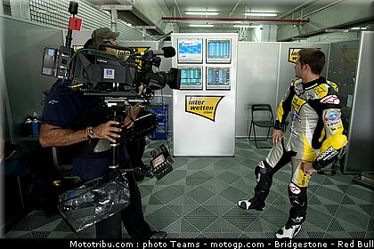 moto2_luthi_5_aragon_2010.jpg