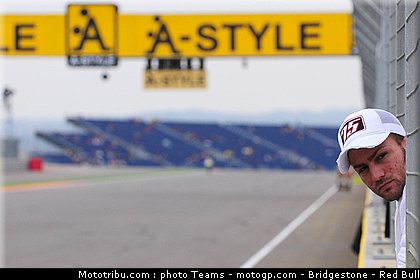 moto2_pasini_08_aragon_2010.jpg