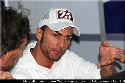moto2_pasini_10_aragon_2010.jpg