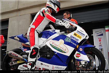 moto2_pasini_11_aragon_2010.jpg