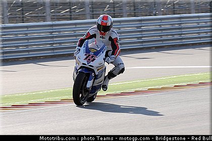 moto2_pasini_20_aragon_2010.jpg