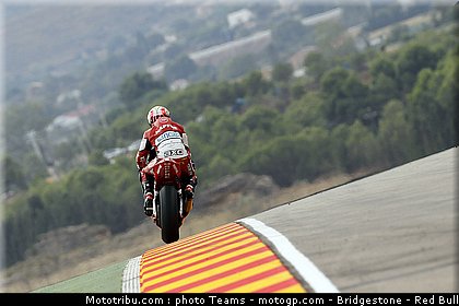 moto2_simon_07_aragon_2010.jpg