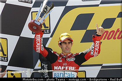 moto2_simon_11_aragon_2010.jpg