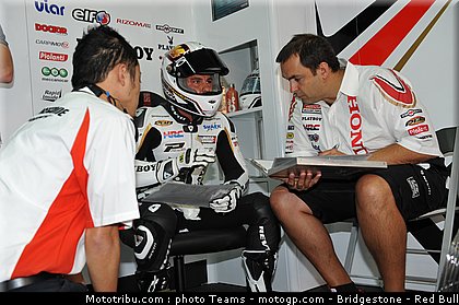 motogp_depuniet_31_aragon_2010.jpg