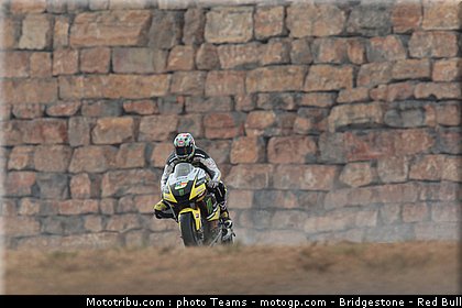 motogp_edwards_05_aragon_2010.jpg