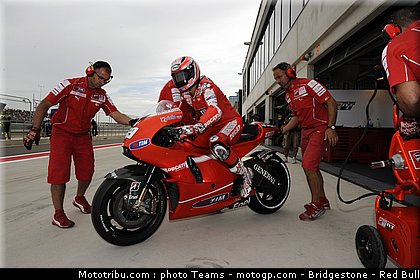 motogp_hayden_20_aragon_2010.jpg