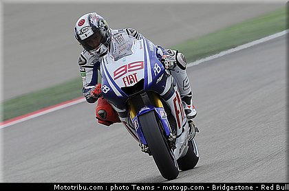 motogp_lorenzo_07_aragon_2010.jpg