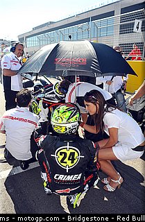 motogp_pitbabe_34_aragon_2010.jpg