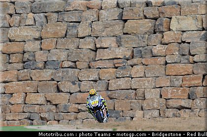 motogp_rossi_01_aragon_2010.jpg