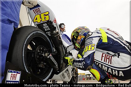 motogp_rossi_18_aragon_2010.jpg
