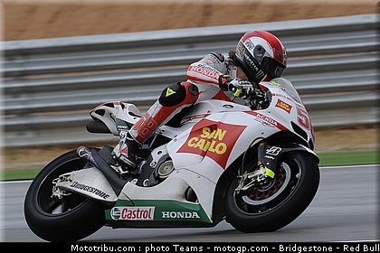motogp_simoncelli_10_aragon_2010.jpg