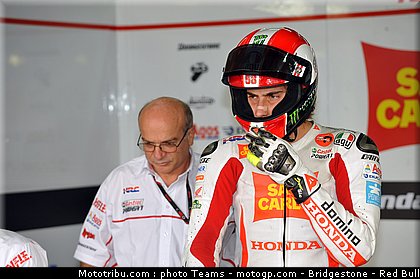 motogp_simoncelli_19_aragon_2010.jpg