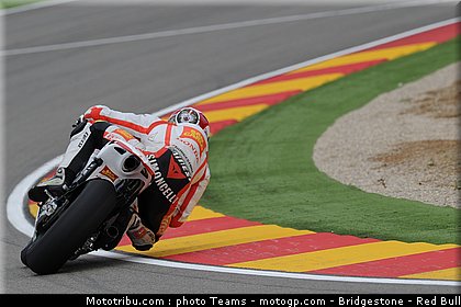 motogp_simoncelli_24_aragon_2010.jpg