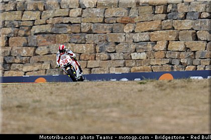 motogp_simoncelli_30_aragon_2010.jpg