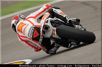 motogp_simoncelli_36_aragon_2010.jpg