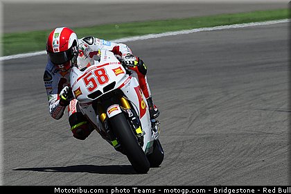 motogp_simoncelli_37_aragon_2010.jpg