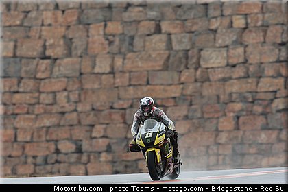 motogp_spies_03_aragon_2010.jpg