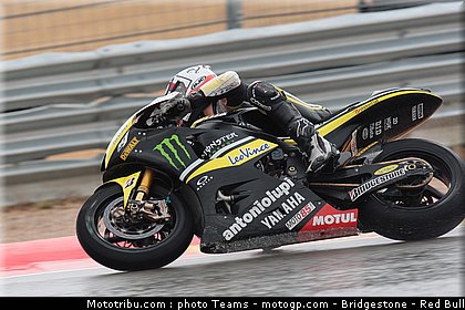 motogp_spies_04_aragon_2010.jpg