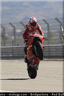 motogp_stoner_10_aragon_2010.jpg