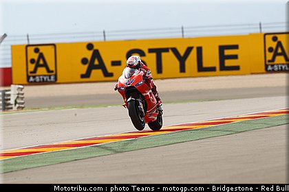 motogp_stoner_29_aragon_2010.jpg