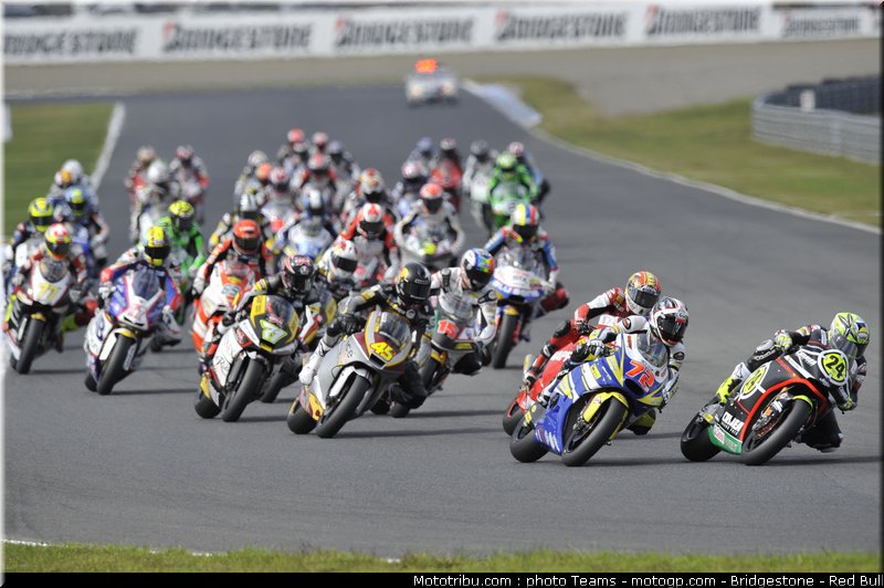 moto2_002_japon_2010