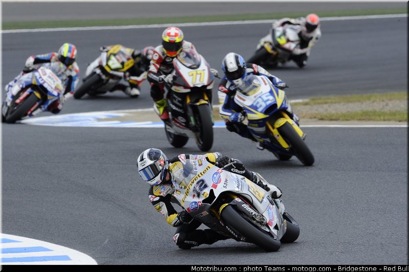 moto2_006_japon_2010