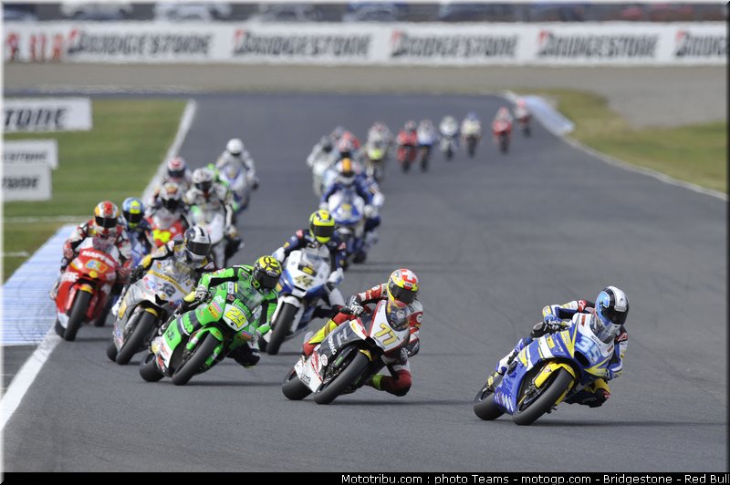 moto2_017_japon_2010