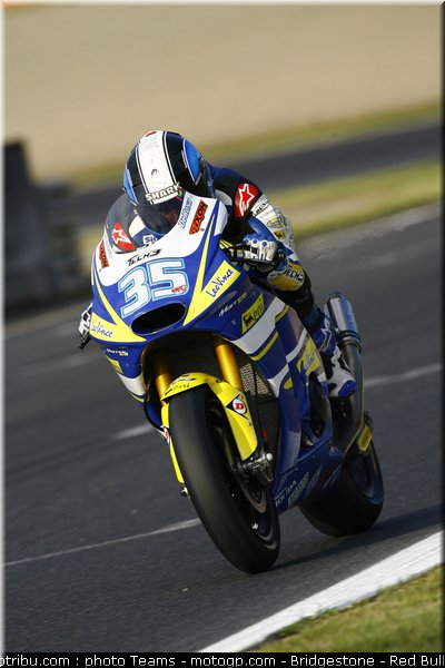 moto2_derosa_01_japon_2010