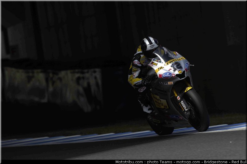 moto2_luthi_5_japon_2010