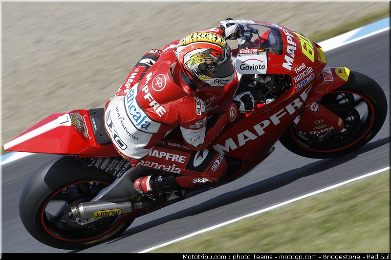 moto2_simon_07_japon_2010