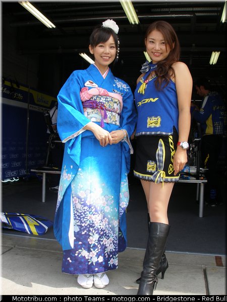 motogp_pitbabe_30_japon_2010
