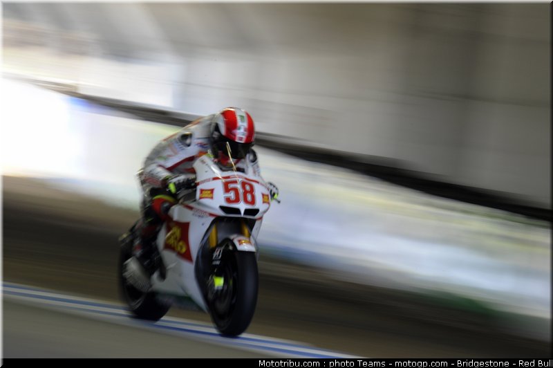 motogp_simoncelli_21_japon_2010
