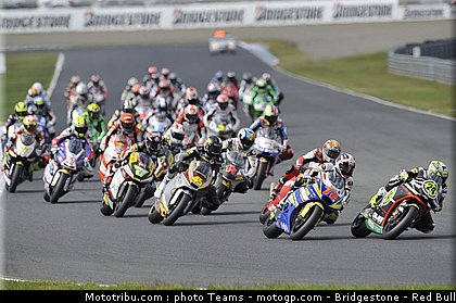 moto2_002_japon_2010.jpg