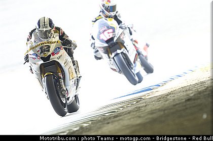 moto2_004_japon_2010.jpg