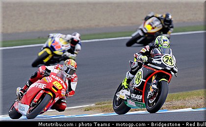 moto2_008_japon_2010.jpg