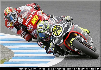moto2_010_japon_2010.jpg