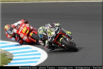 moto2_025_japon_2010.jpg