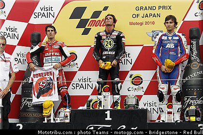 moto2_027_japon_2010.jpg