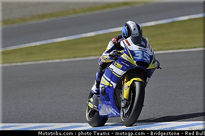 moto2_derosa_11_japon_2010.jpg