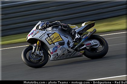 moto2_luthi_2_japon_2010.jpg