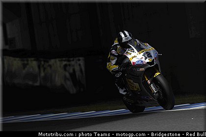 moto2_luthi_5_japon_2010.jpg