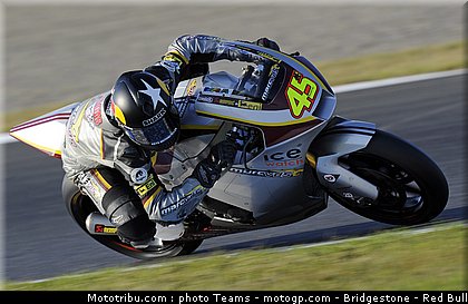 moto2_redding_4_japon_2010.jpg