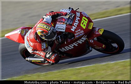 moto2_simon_02_japon_2010.jpg
